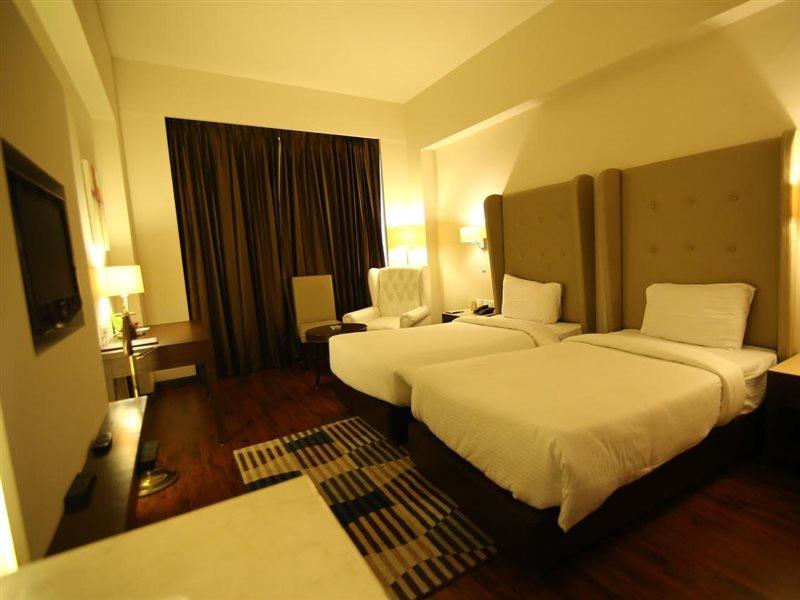 Hotel President Jalandhar Exterior photo