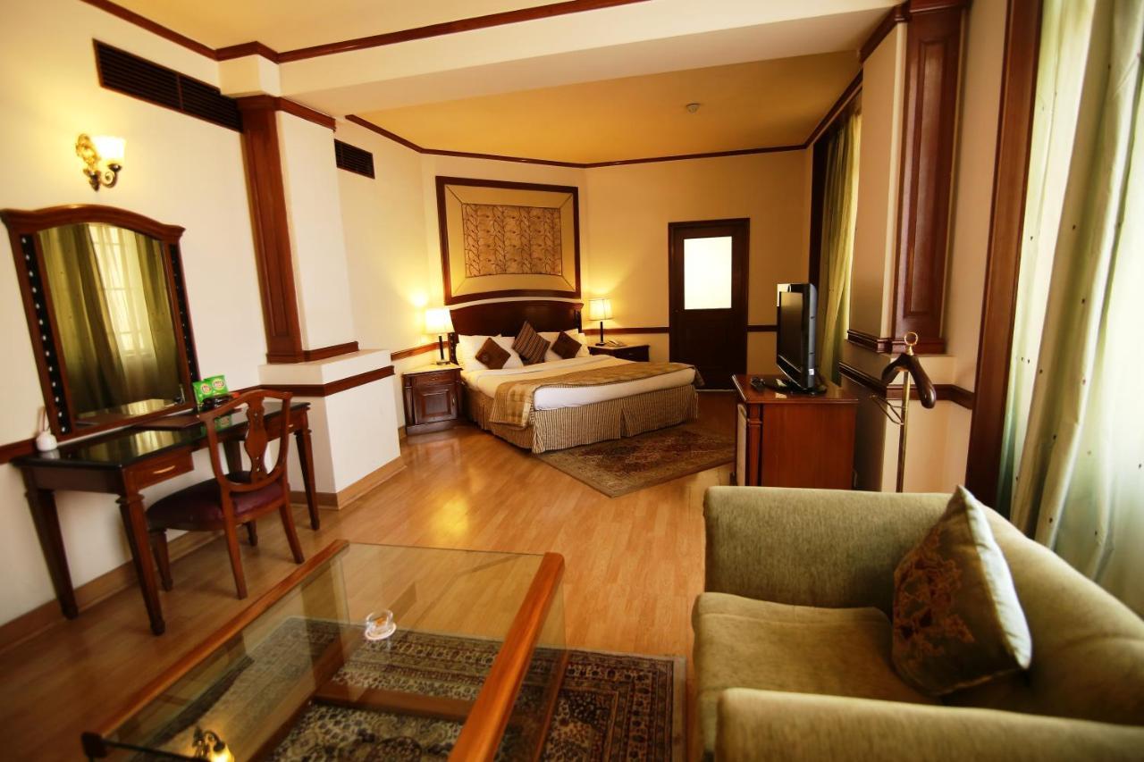 Hotel President Jalandhar Exterior photo