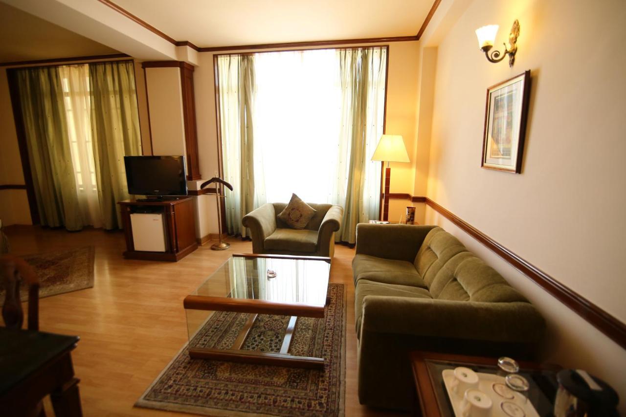 Hotel President Jalandhar Exterior photo