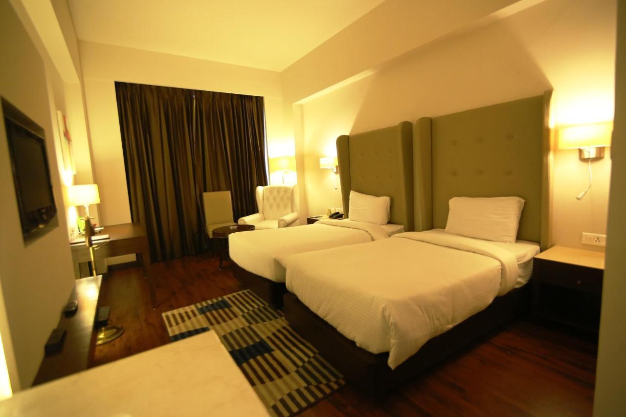Hotel President Jalandhar Exterior photo