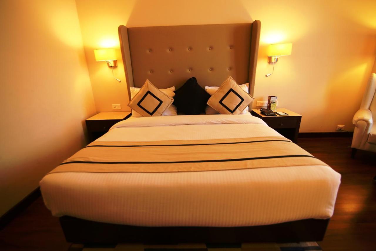 Hotel President Jalandhar Exterior photo