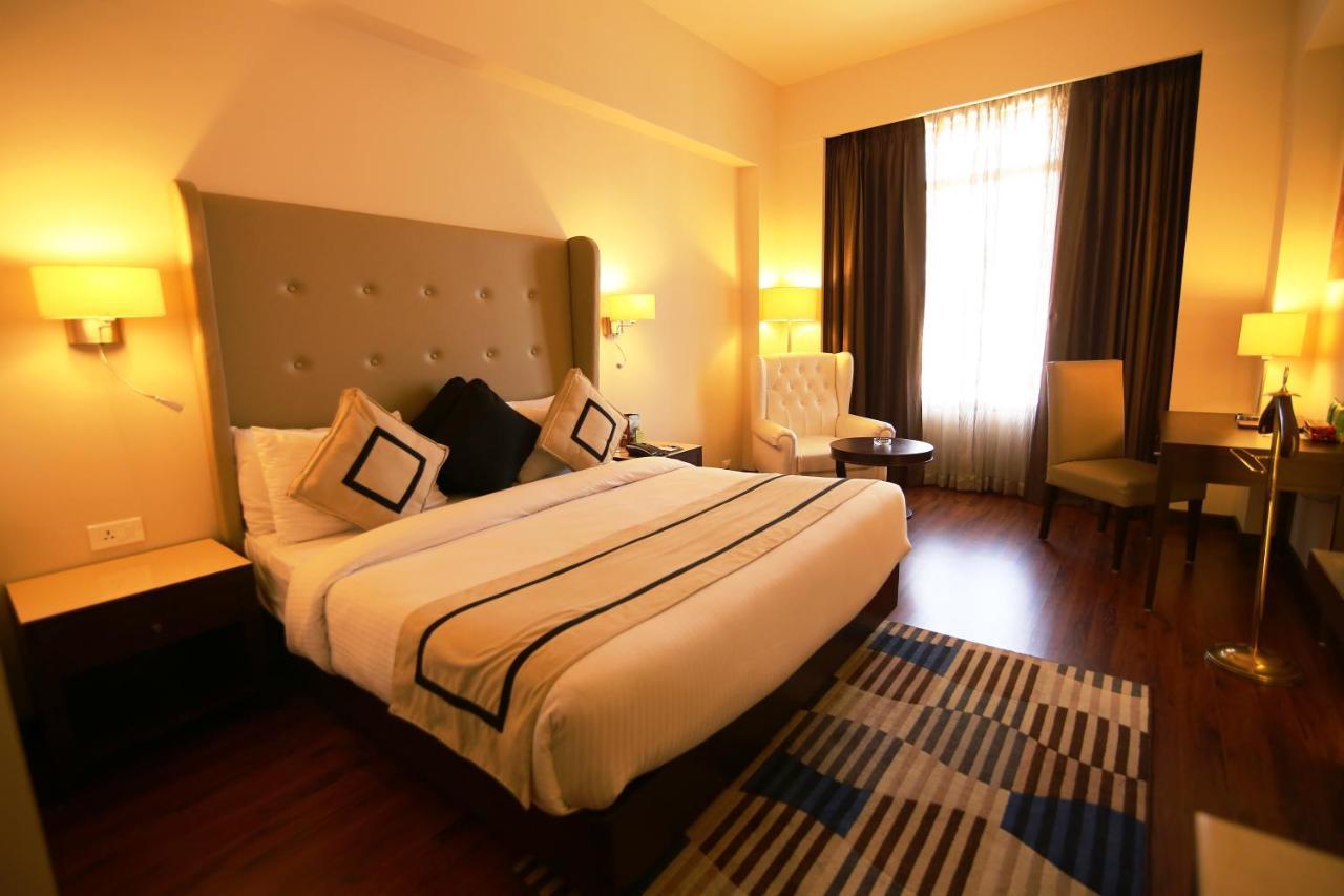 Hotel President Jalandhar Exterior photo
